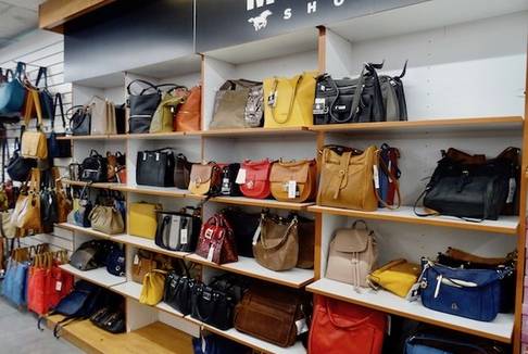 sac a main chez besson